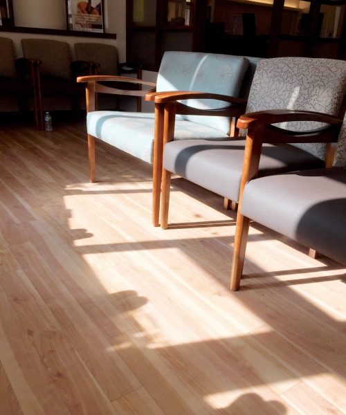 an-empty-waiting-room-in-an-urban-hospital-2026-01-06-00-52-05-utc